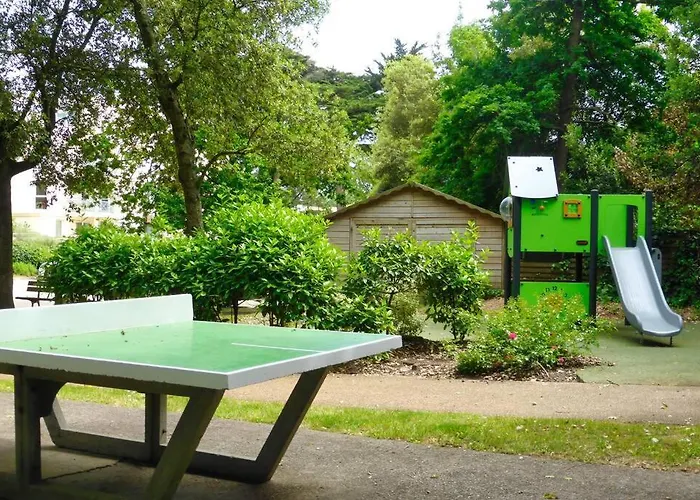 Appartement A 300m De La Plage, Parc, Piscine, Terrasse