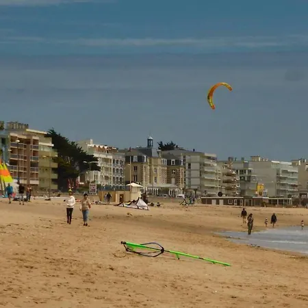 Апартаменты A 300m De La Plage, Parc, Piscine, Terrasse *