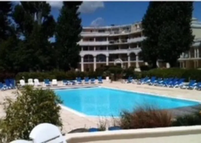 A 300m De La Plage, Parc, Piscine, Terrasse *